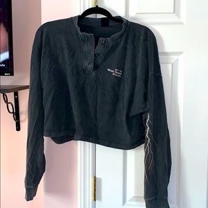 Urban Outfitters Long Sleeve Graphic Crop shirt